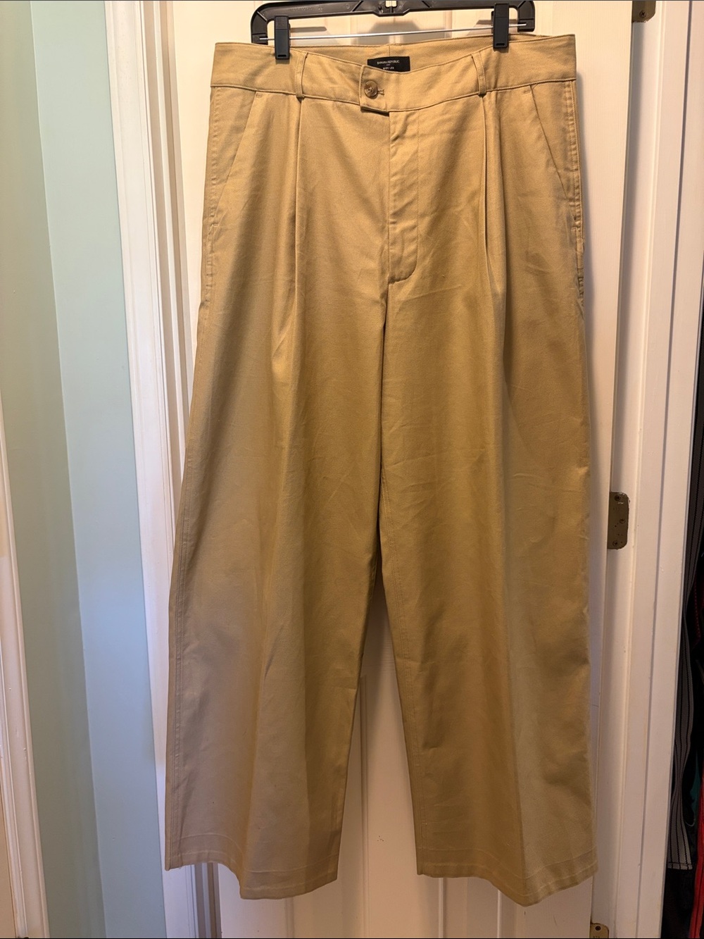 Banana Republic Pleated Wide-Leg Khakis in Tan